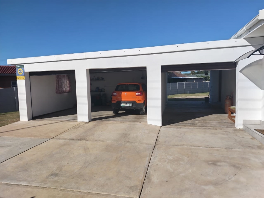 3 Bedroom Property for Sale in Retief Eastern Cape
